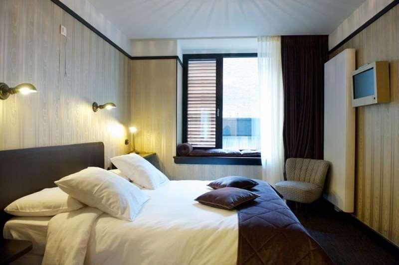 Latroupe Le Berger Otel Saint-Gilles Oda fotoğraf