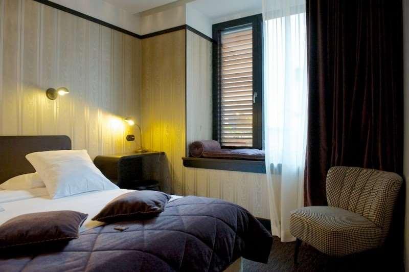 Latroupe Le Berger Otel Saint-Gilles Oda fotoğraf