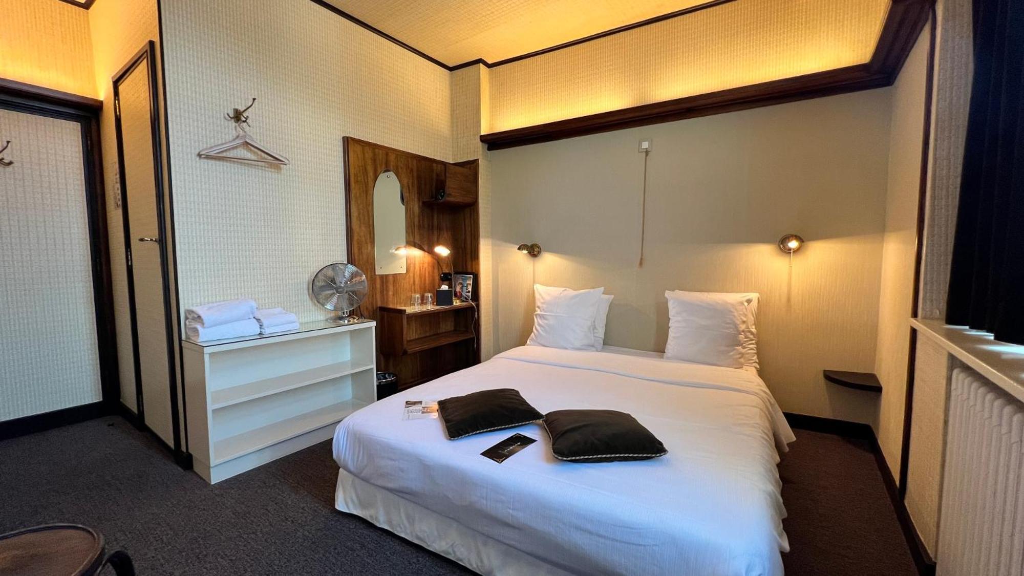 Latroupe Le Berger Otel Saint-Gilles Oda fotoğraf